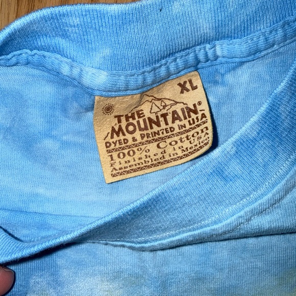 Vintage 2002 The Mountain Snow Leopard Graphic T-Shirt – XL – Leather Tag - Picture 3 of 3